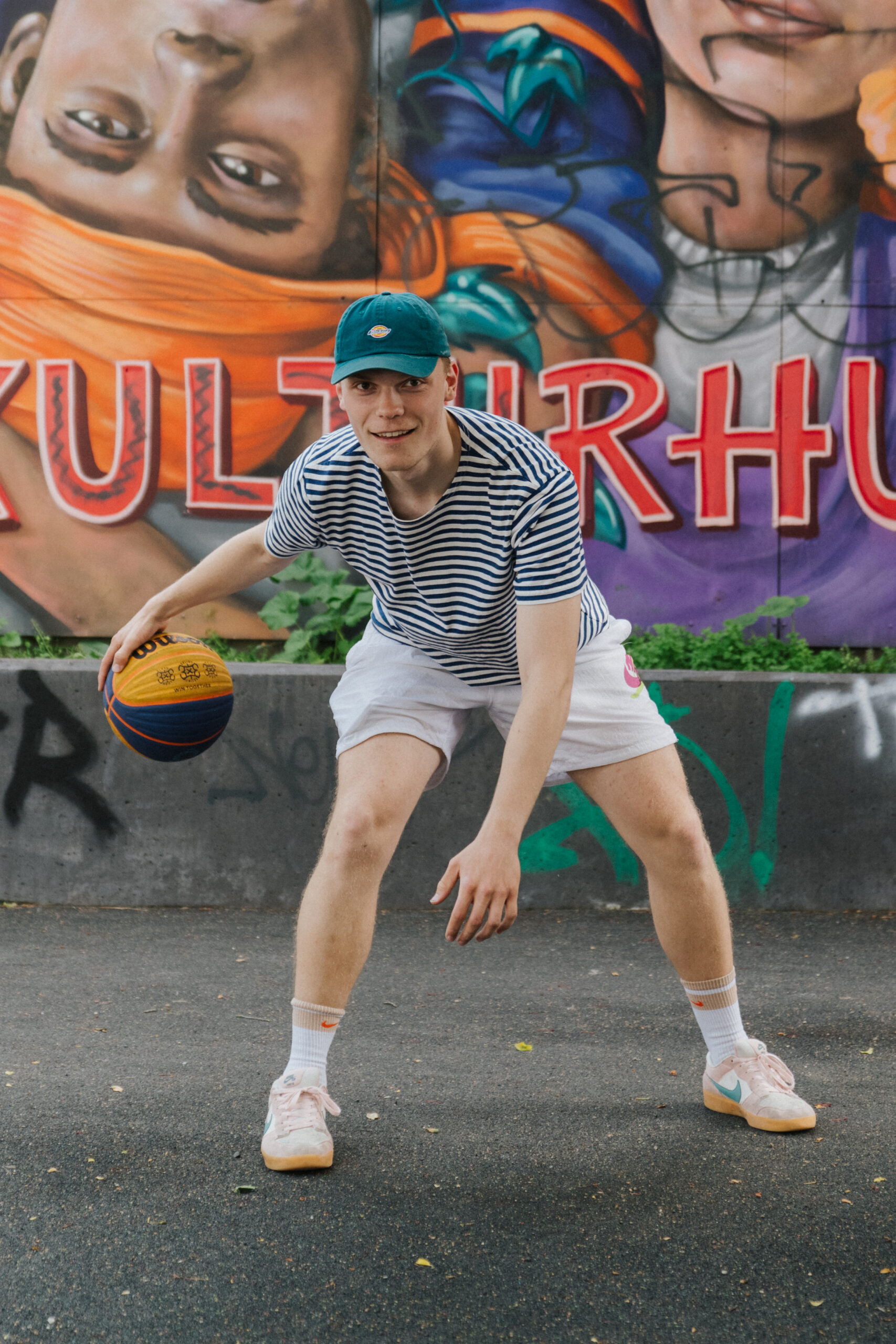 Man playing basketball